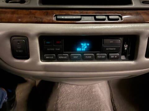 1996 Lincoln Town Car Executive