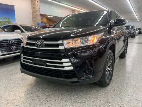 2019 Toyota Highlander for sale at Dixie Motors in Fairfield OH