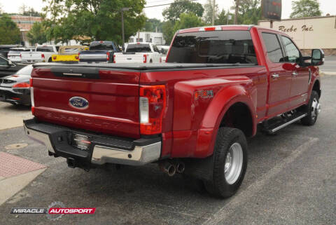 2017 Ford F-350 Super Duty Lariat