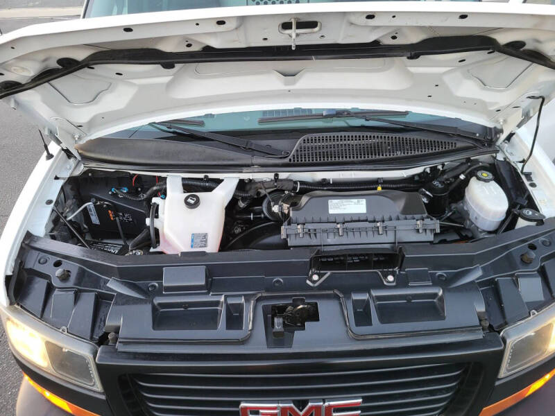 2023 GMC Savana 2500