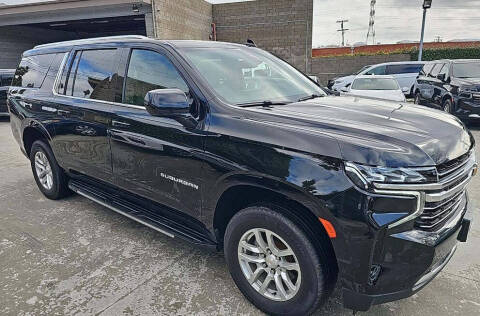 2023 Chevrolet Suburban LT