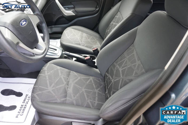2011 Ford Fiesta SE