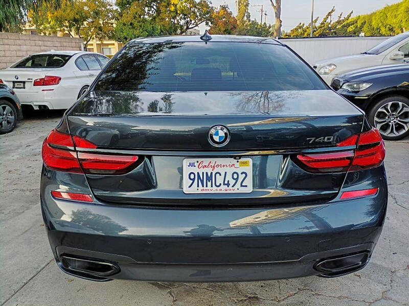 2018 BMW 7 Series 740i
