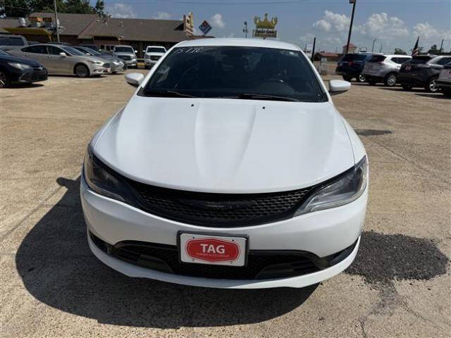 2016 Chrysler 200