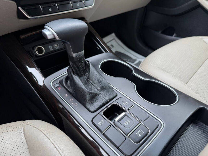 2020 Kia Sorento EX V6