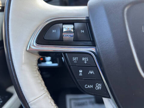 2021 Lincoln Nautilus Black Label