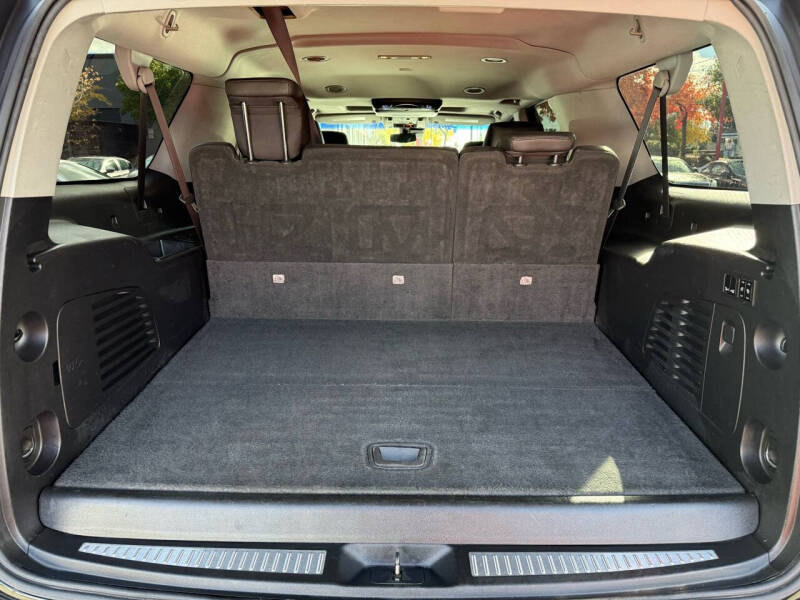 2018 Cadillac Escalade ESV Luxury