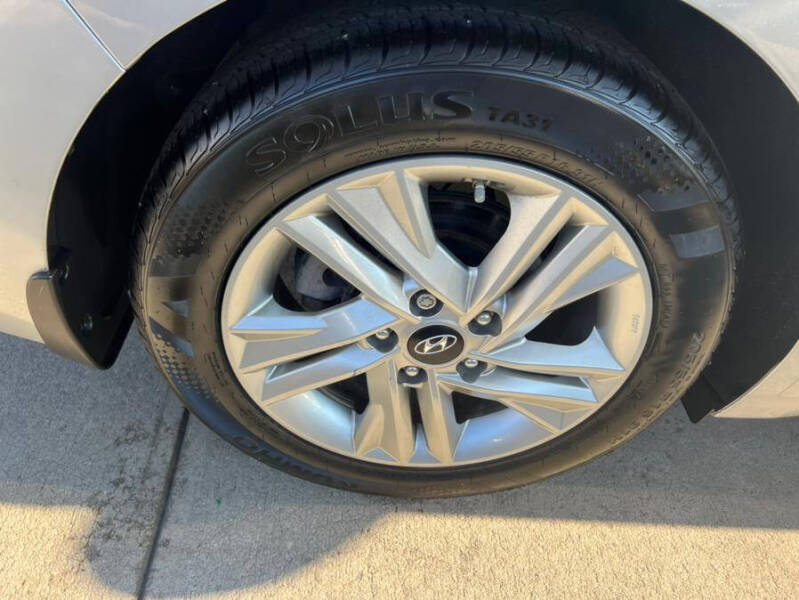 2020 Hyundai Elantra