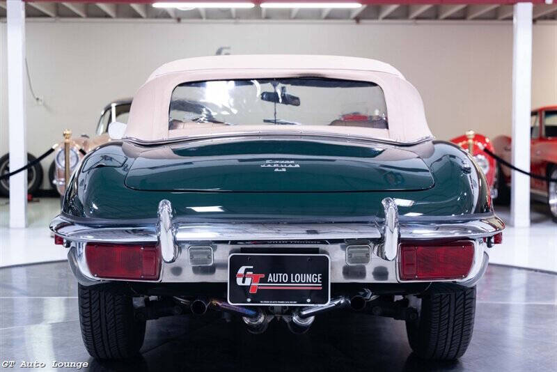1970 Jaguar E-Type 13