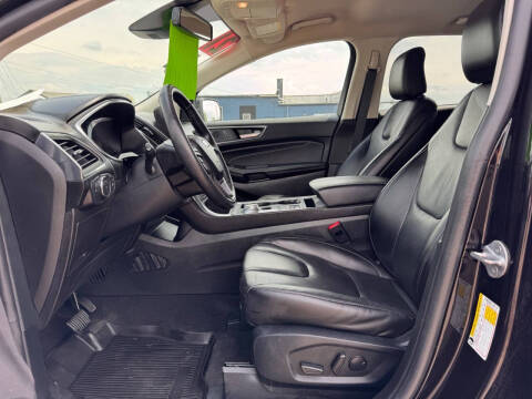 2021 Ford Edge Titanium