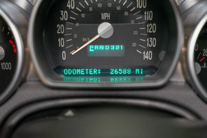 2004 Chevrolet SSR LS