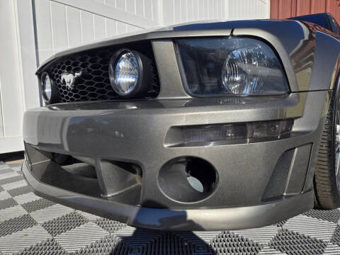 2005 Ford Mustang GT Premium