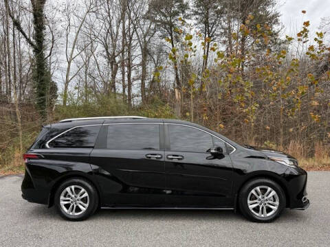 2023 Toyota Sienna Limited 7-Passenger
