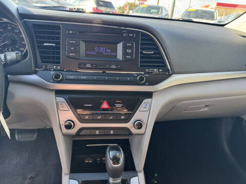 2017 Hyundai Elantra