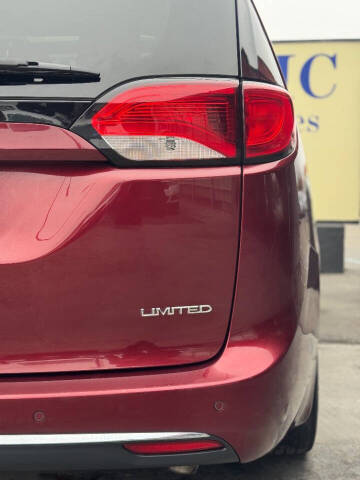 2017 Chrysler Pacifica Limited