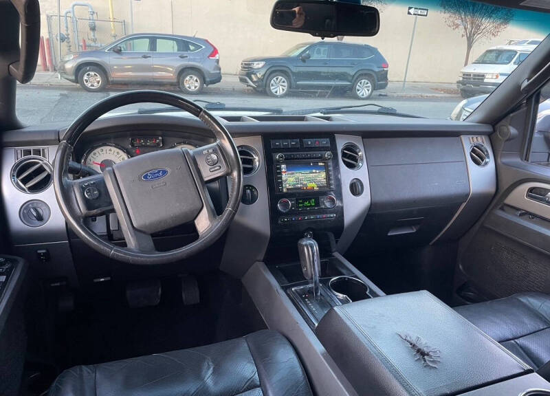 2012 Ford Expedition Limited