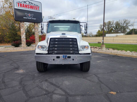 2026 Freightliner 114 SD