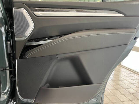 2025 Cadillac Escalade-V