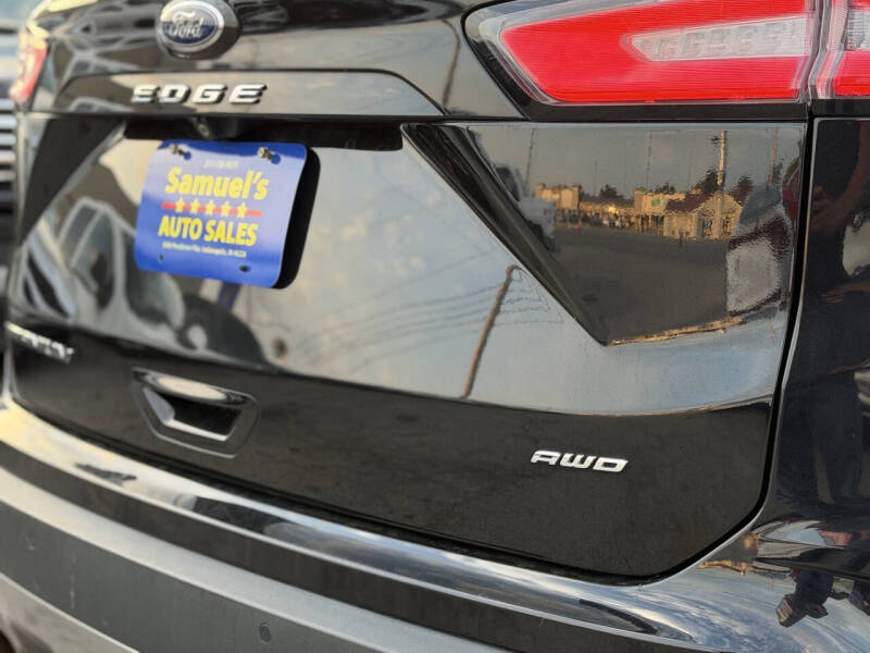 2022 Ford Edge Titanium