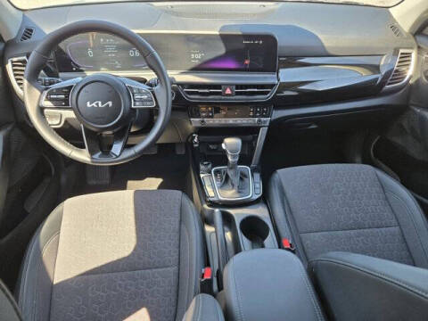 2025 Kia Seltos S