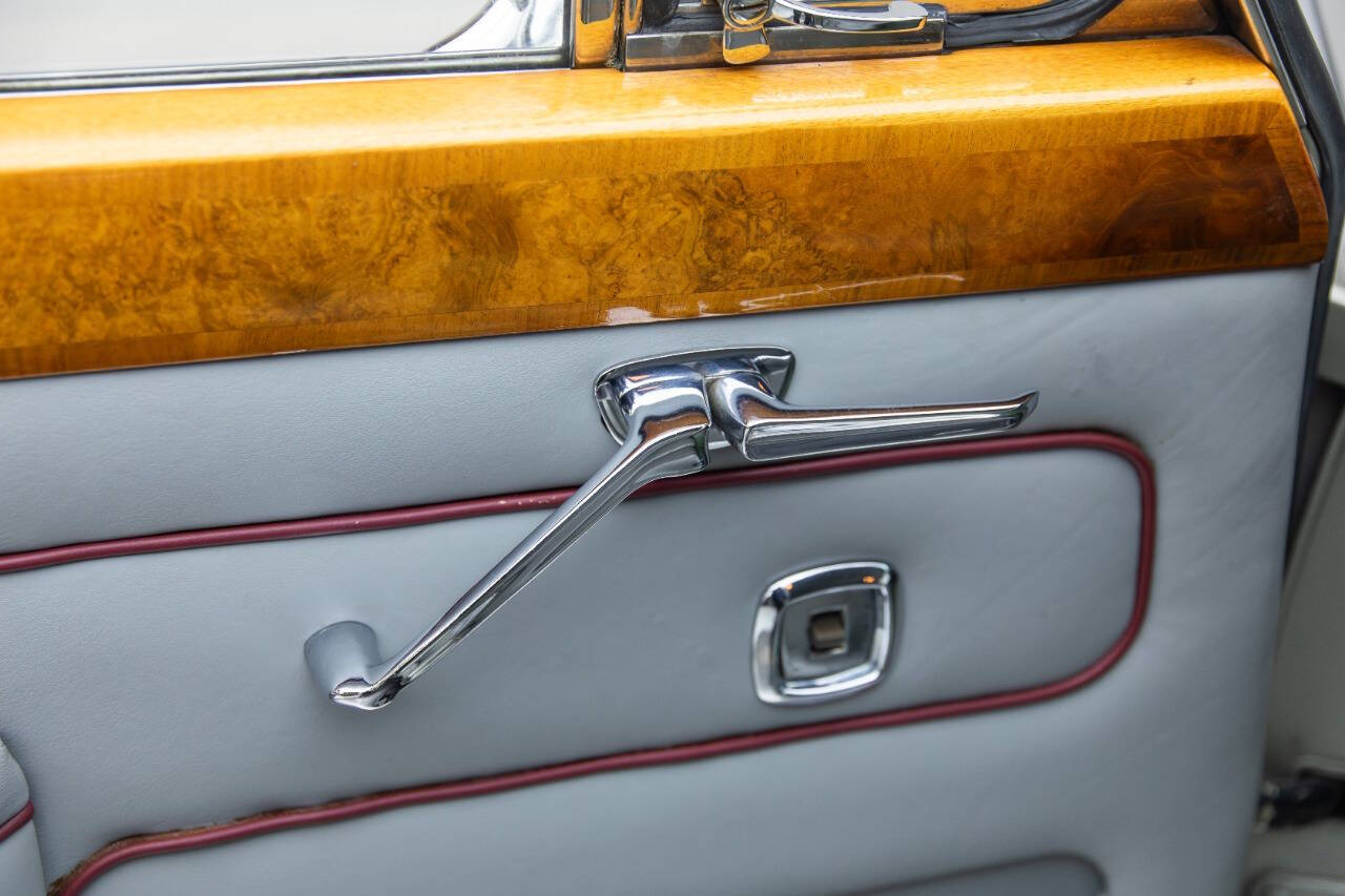1967 Bentley T1 Saloon 85
