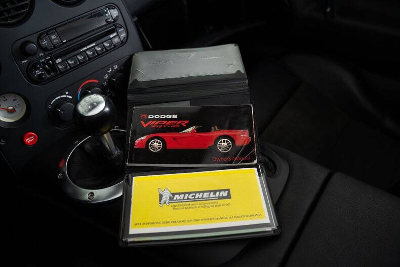 2003 Dodge Viper SRT-10