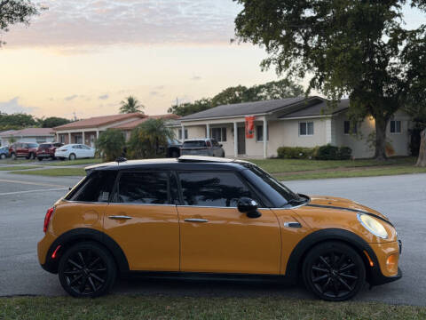 2015 MINI Hardtop 4 Door Cooper
