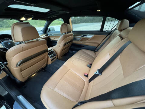 2018 BMW 7 Series 740i