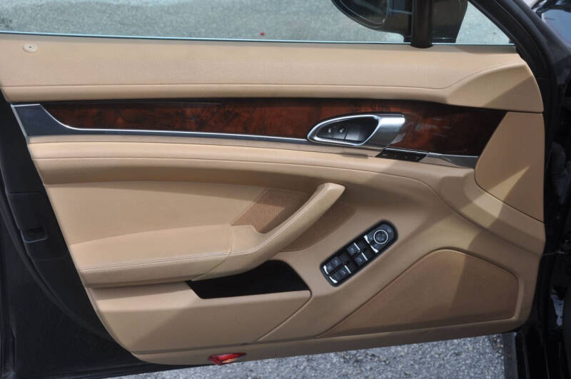 2013 Porsche Panamera