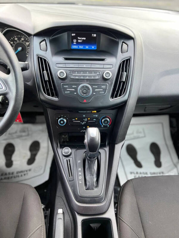 2015 Ford Focus SE