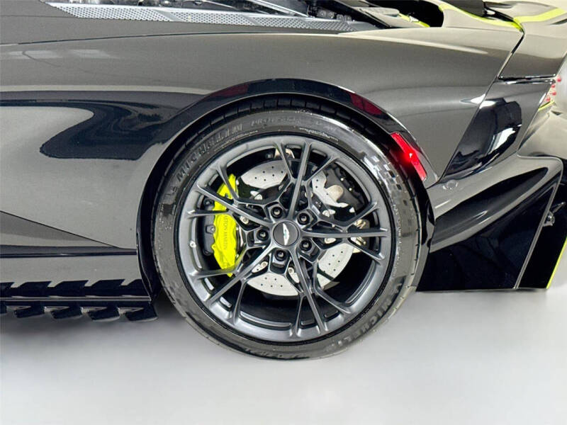2026 Aston Martin Valhalla