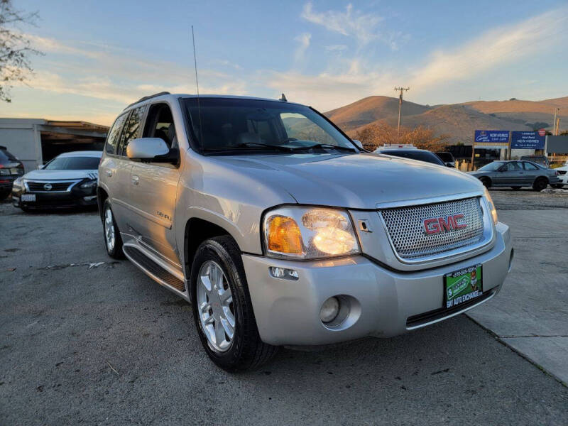 GMC Envoy's photo