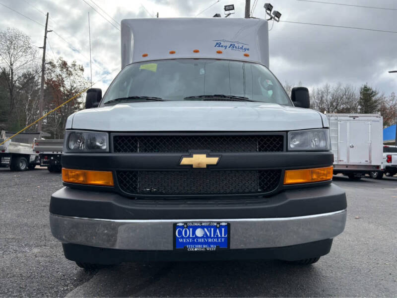 2025 Chevrolet Express 3500