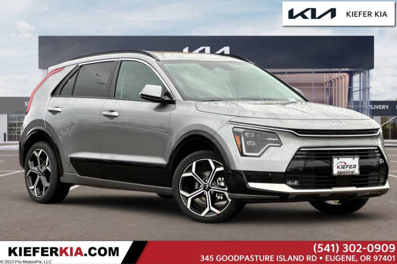 2025 Kia Niro SX Touring's photo