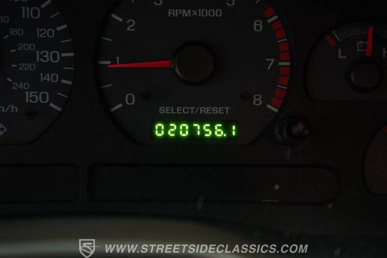 2004 Ford Mustang GT Deluxe