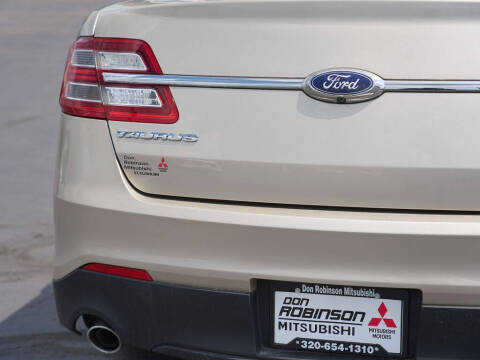 2018 Ford Taurus SE
