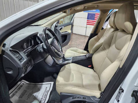 2017 Volvo XC60 T6 Dynamic
