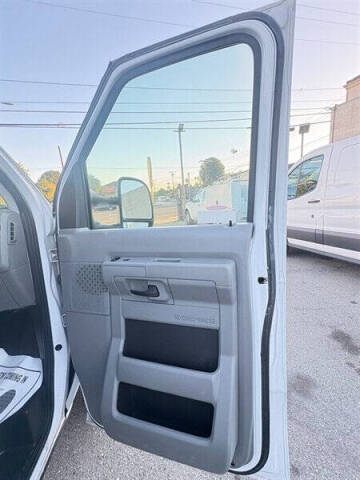 2014 Ford E-Series E-150