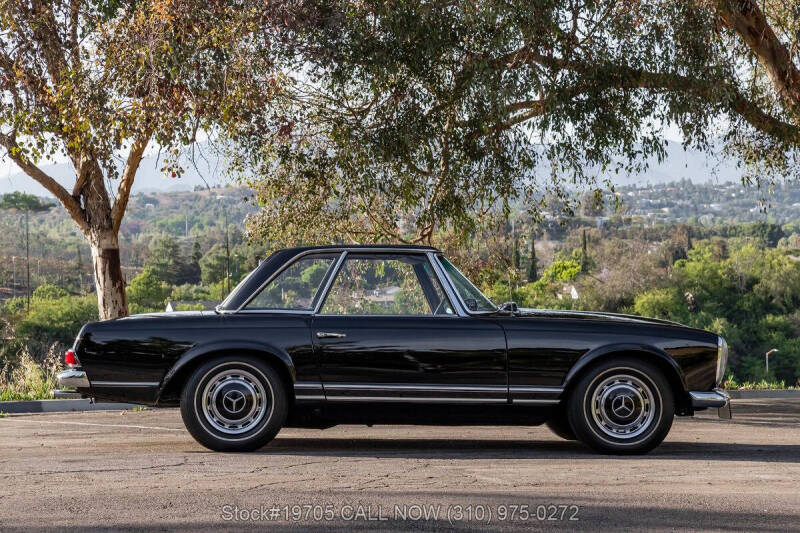 1966 Mercedes-Benz 230SL