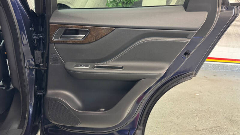 2017 Jaguar F-PACE S