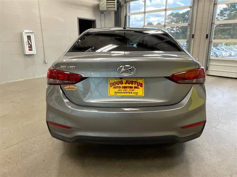 2022 Hyundai Accent SE