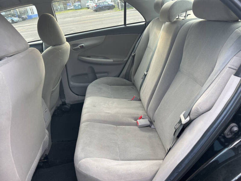 2012 Toyota Corolla LE