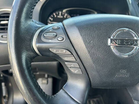 2019 Nissan Pathfinder SV