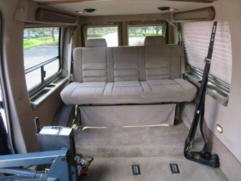 2006 Ford E-Series E-250 SD