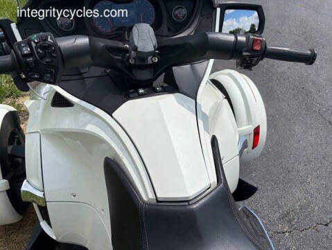 2014 Can-Am Spyder RT-S SE6