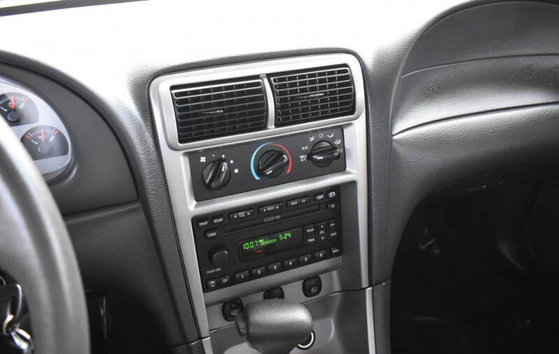2003 Ford Mustang Mach 1 Premium