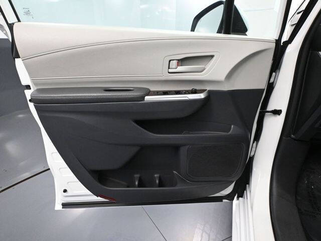 2021 Toyota Sienna LE 8-Passenger