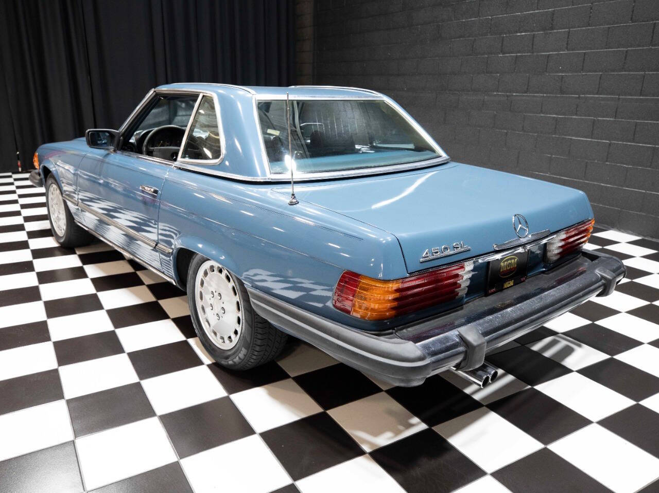1977 Mercedes-Benz 450 SL 18