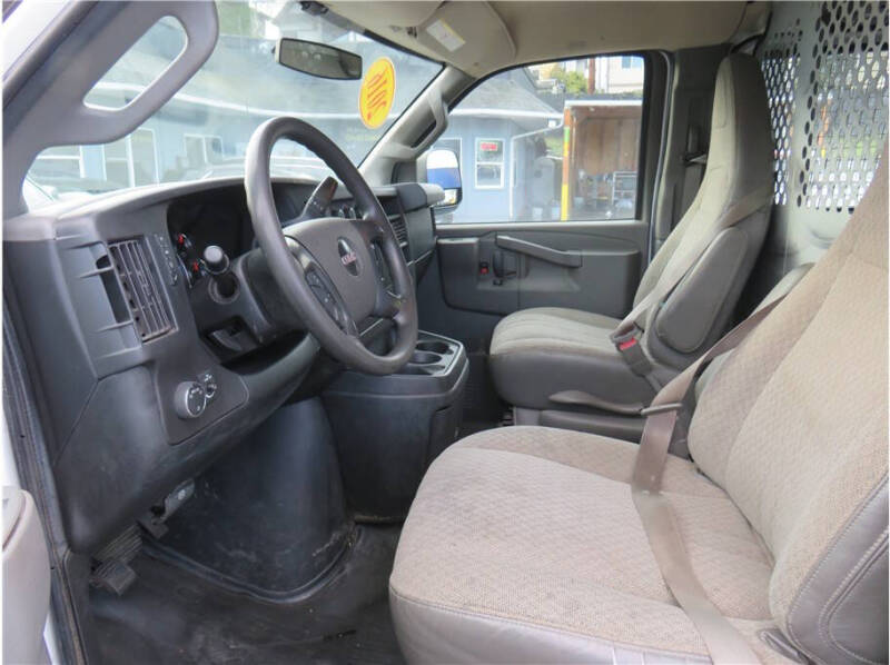 2016 GMC Savana 2500