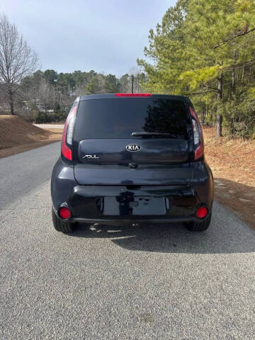 2016 Kia Soul +